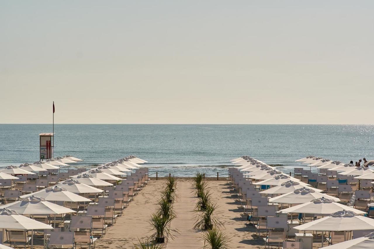 Hotel Saraceno Resort With Private Beach Milano Marittima Buitenkant foto