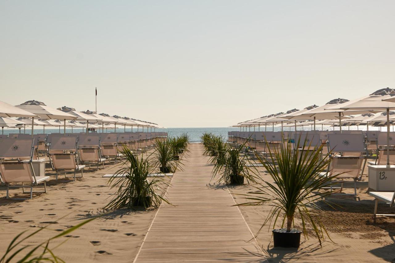 Hotel Saraceno Resort With Private Beach Milano Marittima Buitenkant foto