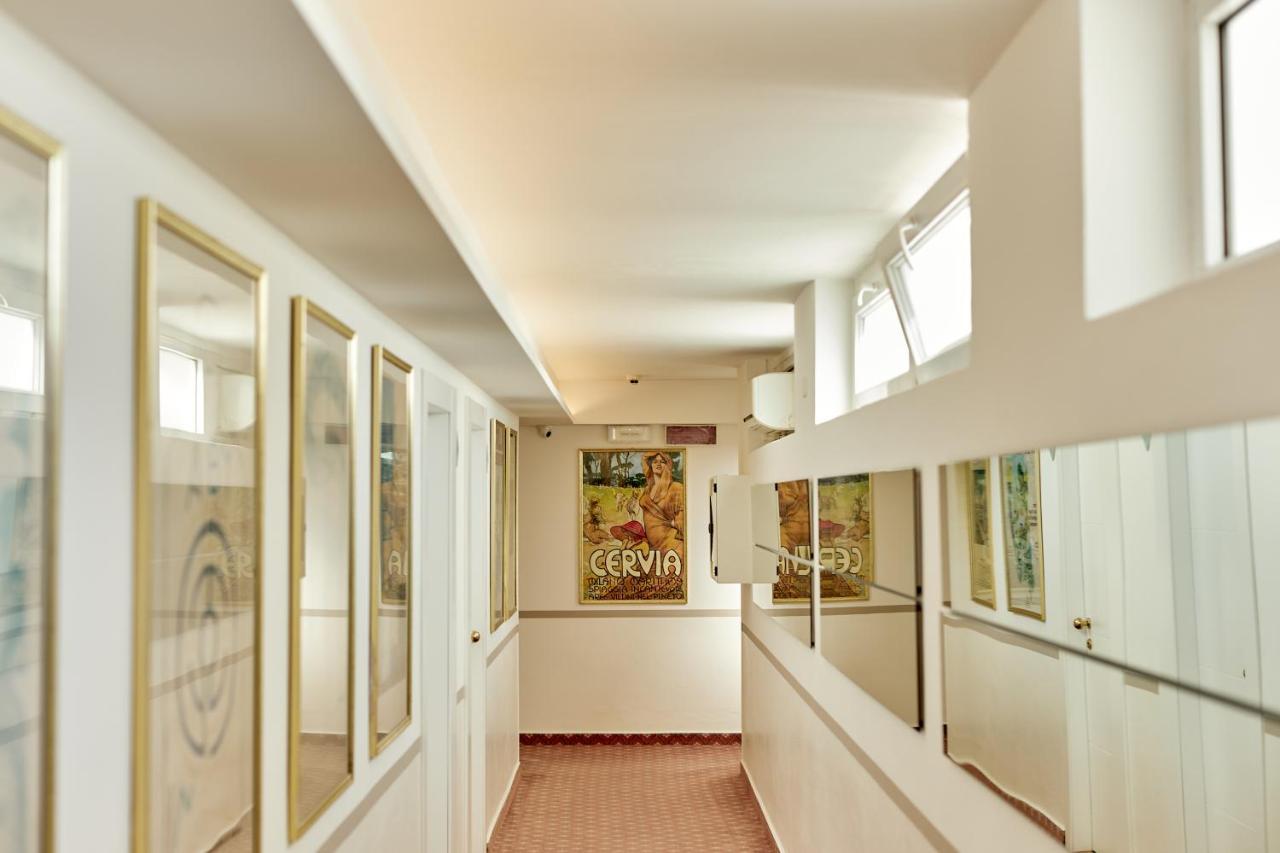 Hotel Saraceno Resort With Private Beach Milano Marittima Buitenkant foto
