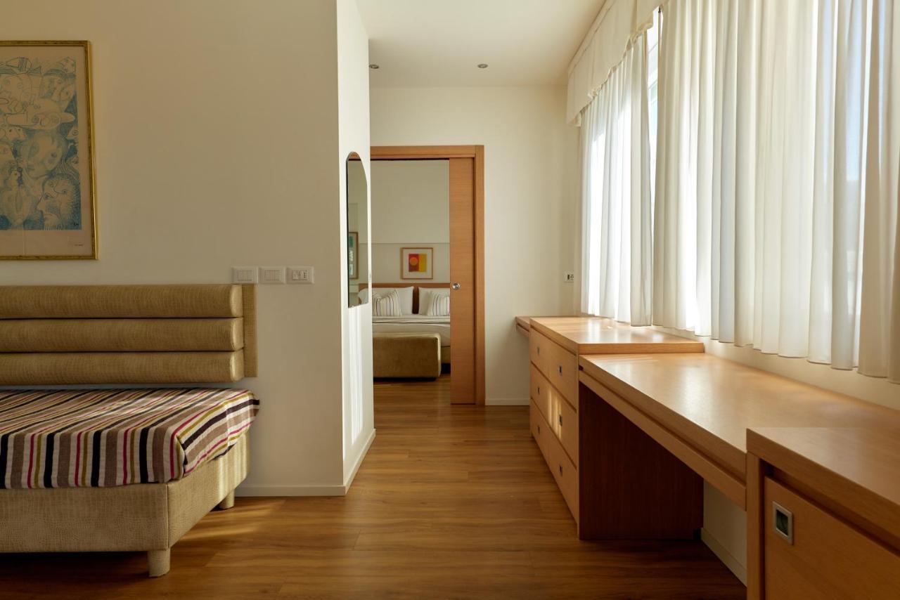 Hotel Saraceno Resort With Private Beach Milano Marittima Buitenkant foto