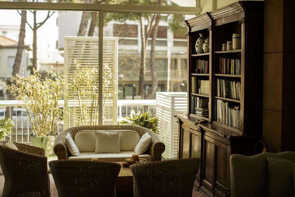 Hotel Saraceno Resort With Private Beach Milano Marittima Buitenkant foto